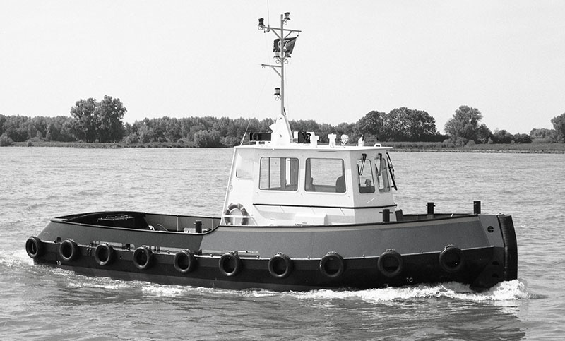 2583-Stan-Tug