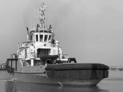 2860 - Tractor Tug
