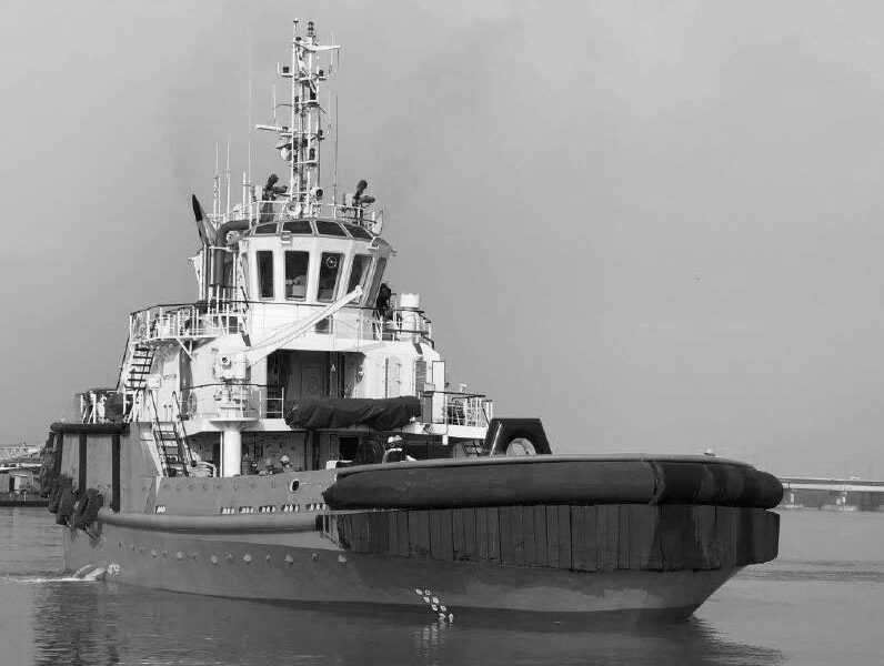 2860 - Tractor Tug
